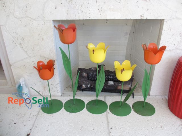 Lot 31-1023 - Tulip Candle Holders - Metal, Tallest 30"H