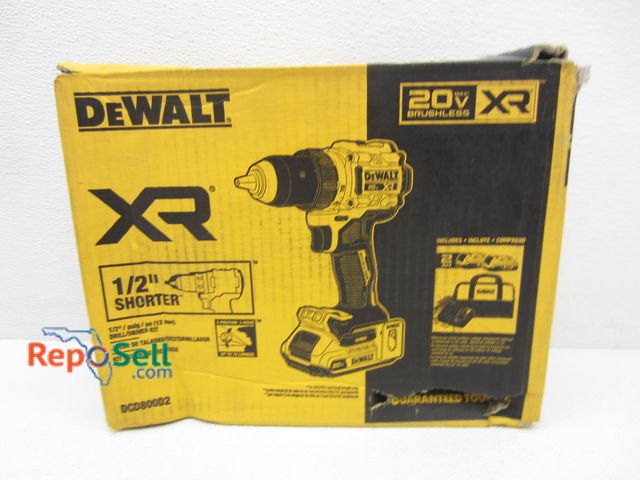 Lot 31-1045 - DeWalt 1/2" Drill/Driver Kit #DCD800D2 - Includes (2) Batteries, Charger &amp; Bag