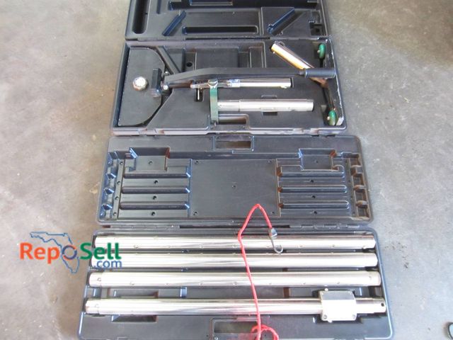 Lot 31-1364 - Crain 497 Driving Head Case Manufactured By Crain Cutter Co. Includes Metal Components Stored In Mol...