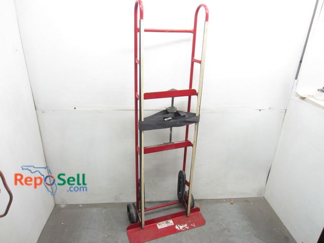 Lot 31-9423 - Milwaukee Appliance Dolly