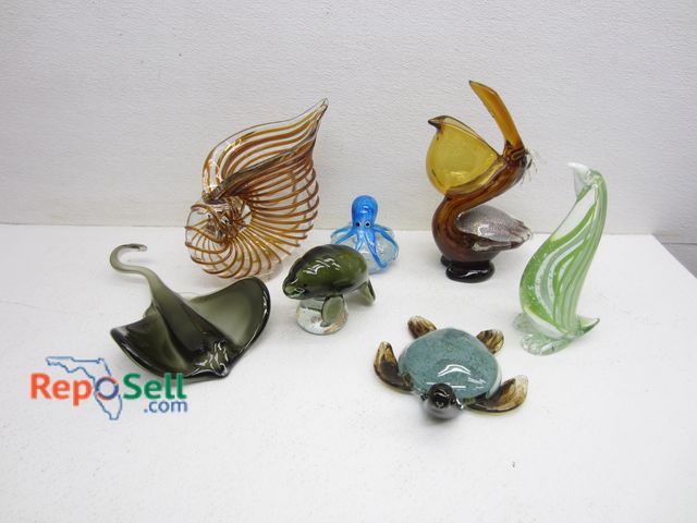 Lot 31-3415 - (7) Glass Sea Creature Statues