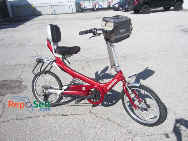 Lot 31-5459 - Giant Revive Bicycle