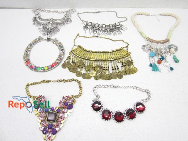 Lot 31-5344 - (7) Runway/Statement Necklaces