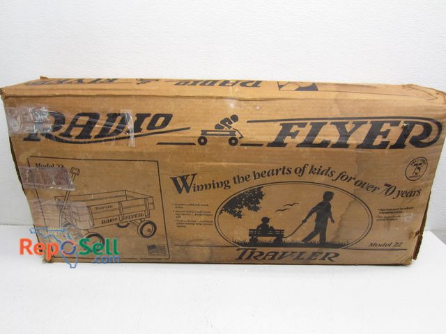 Lot 31-1186 - Radio Flyer Traveler Wagon Model 22 - NOS