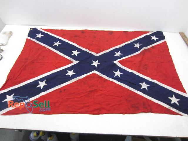 Lot 31-6245 - Virginia Battle Flag 52"x32"