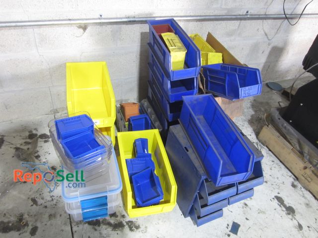 Lot 31-8037 - Lot of Hardware Bins Various Sizes