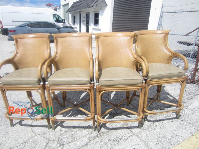 Lot 31-6509 - (4) High-Back Bar Stools