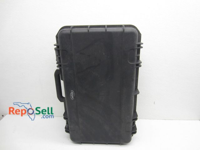 Lot 31-6124 - SKB Hard Rolling Carrying Case 22"x13.5"x9"