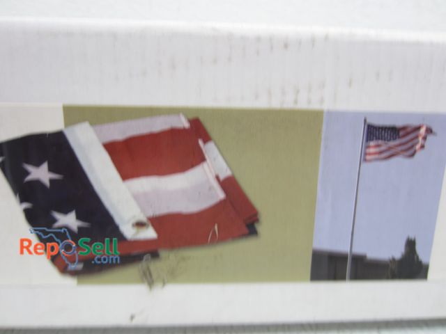 Lot 31-5291 - 20' Telescoping Flag Pole - Appears New