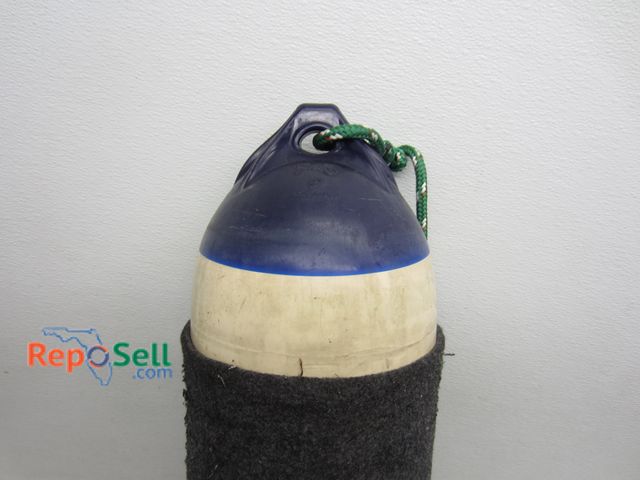 Lot 31-8408 - Boat Fender/Bumper - F3 Polyform