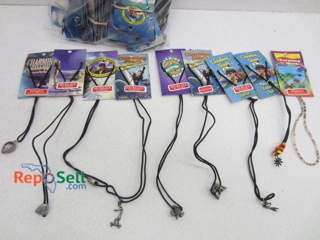 Lot 31-2009 - New Charming Shark Jewelry on Cards