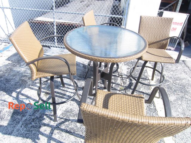 Lot 31-5277 - Tall Patio Table w/(4) Swivel Charis: Table 38"Diameter/43"Tall, Chair Seat 29"Tall (Total Chair Hei...