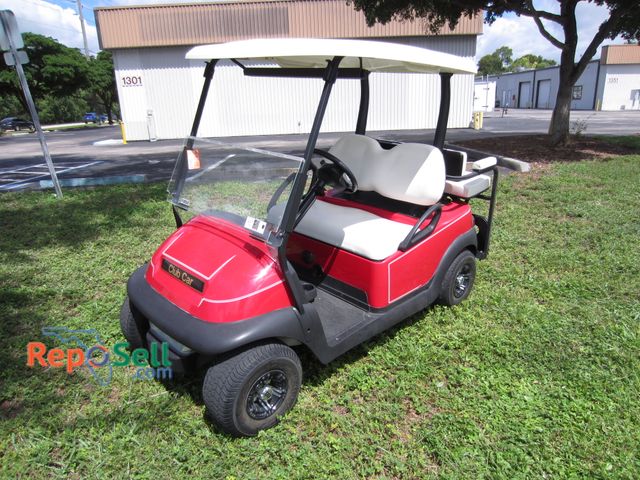 Lot 31-1017 - 2016 Club Car Precedent Golf Cart