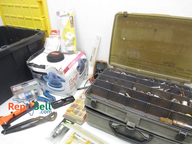 Lot 31-2406 - Tool &amp; Hardware Lot: Multi-Tools, Southwire Multi-Tester, Screws, etc.