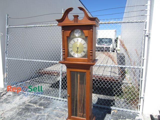 Lot 31-8432 - Vintage German Barwick Tempus Fugit Grandfather Clock - 68"H