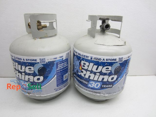 Lot 31-4041 - (2) Propane Tanks - 25 &amp; 23lbs