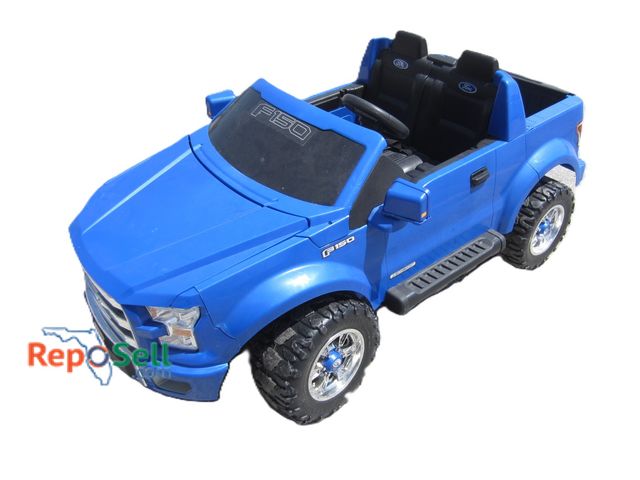 Lot 31-5215 - Ford Truck Ride-On Power Wheel with Charger - Powers On