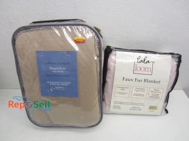 Lot 31-8159 - (2) Blankets, Appear New: Vera Wang Luxury Knit Blanket Queen And Faux Fur Blanket 65"x50"