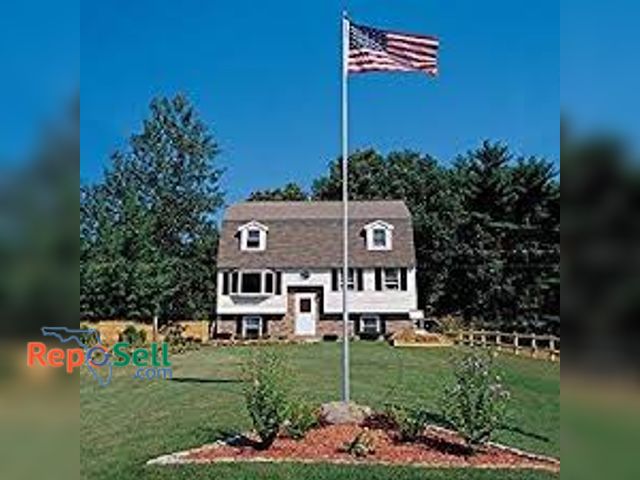 Lot 31-6360 - Sunsetter Telescoping Flagpole, Appears Unused - 1st Pic Is Representation Of Item