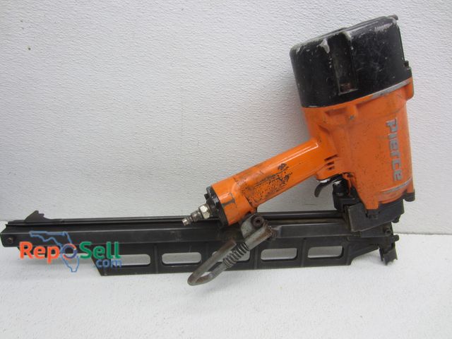 Lot 31-4229 - Pierce Numatic Nail Gun #374242215