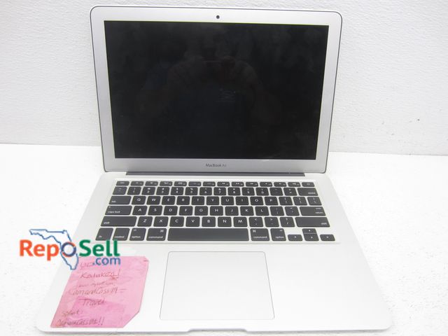 Lot 31-4529 - MacBook Air #A1466 for Parts/Repair