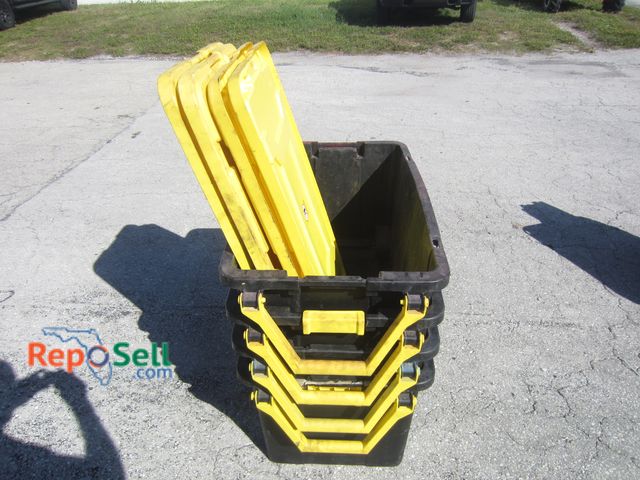 Lot 31-7577 - (4) Heavy Duty 40gal Totes w/Lids