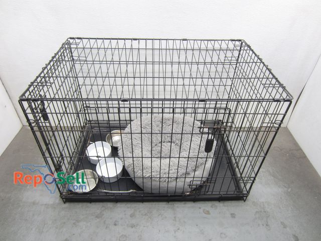 Lot 31-2481 - Metal Wire Dog Crate With Bowls And Small Bed 22"x24"x26"