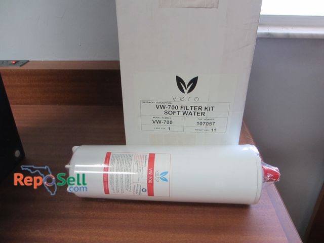 Lot 31-8167 - Vero Water Filters  VW700 - Includes 100,200,300,400,500