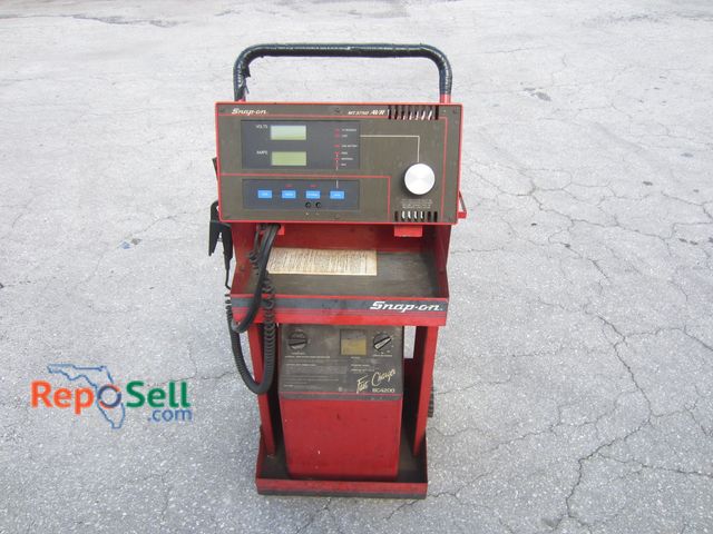 Lot 31-9137 - Snap-On Battery Charger/Tester MT3750AVR, BC4200 - Powers On