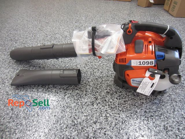 Lot 31-1098 - Husqvarna New Pro Blower 525BX