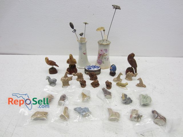 Lot 31-6368 - Vintage Animal Miniatures, Hat Pins, etc.