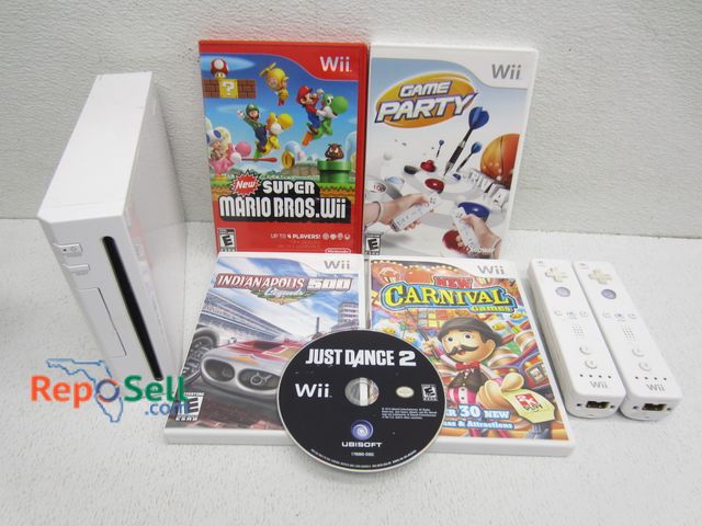 Lot 31-5478 - Wii Game Console w/(5) Games (Super Mario Bros, Just Dance 2, etc.) &amp; Some Accessories - Powers ...