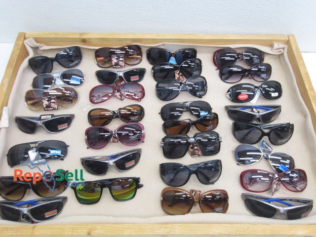 Lot 31-5433 - (30) New Pairs of Mens/Womens Fashion Sunglasses w/Large Wood Display Case