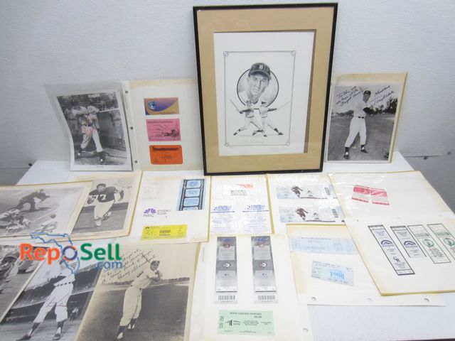 Lot 31-6436 - Vintage/Collectible Lot (7) Photos and Tickets - No COA