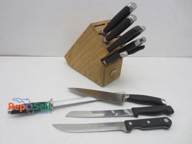 Lot 31-9183 - Anolon Knife Set (10) with Wood Block