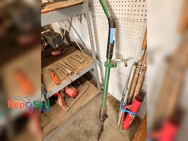 Lot 31-1121 - Pneumatic Floor Scraper Featuring A Steel Blade For Removing Flooring Materials. Designed For Heavy-...