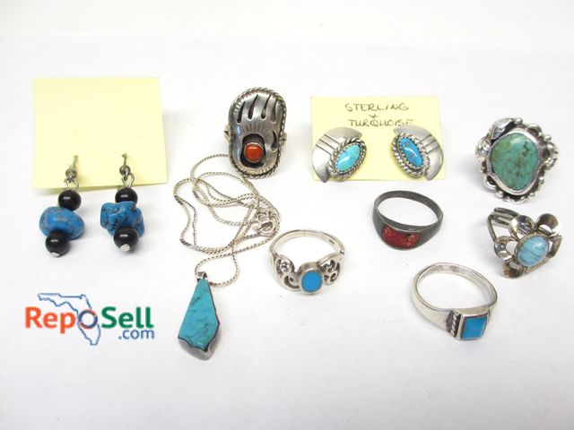 Lot 31-6042 - Lot of .925 Southwestern Jewelry - Rings Sizes 5-8 - 29g total