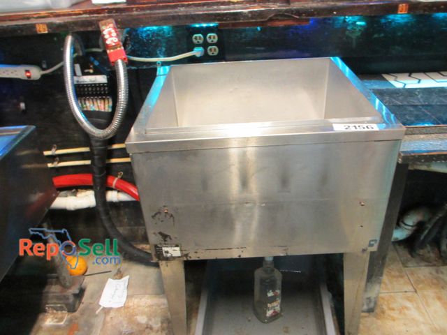 Lot 31-2156 - IMI Cornelius NSF Wash Sink 23" x 21 Buyer Must Unhook and Cap