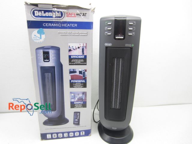 Lot 31-7234 - DeLonghi Ceramic Heater - Powers On/Heats