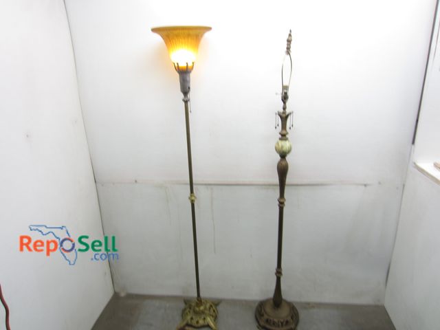 Lot 31-5161 - (2) Vintage Floor Lamps - Both Power On