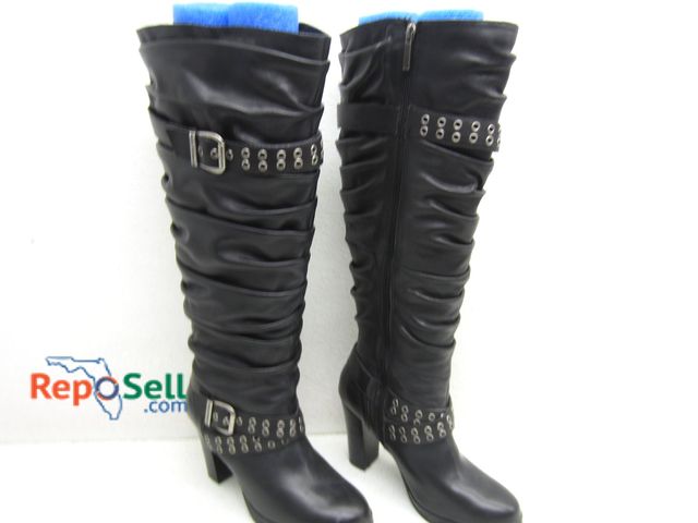 Lot 31-5090 - Women's Leather Harley Boots Size 9.5