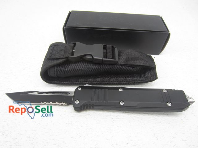 Lot 31-7360 - New 9.5" HD Tactical Metal OTF Knife