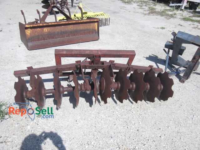 Lot 31-1011 - Disc Plow 75" L, 3 Part