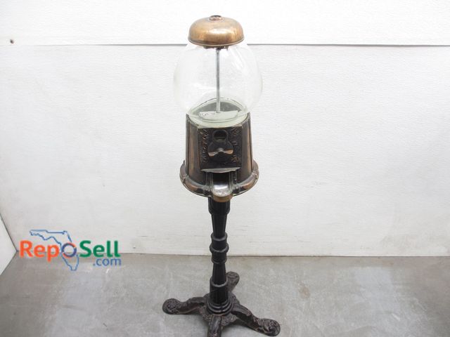 Lot 31-9361 - Vintage Glass And Metal Candy Machine On Stand, No Key