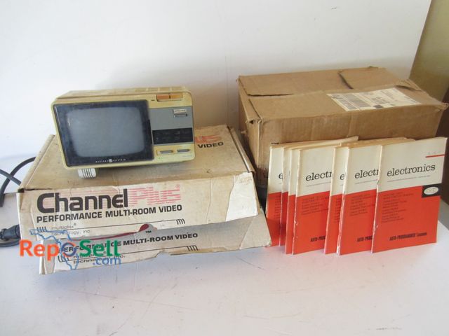 Reposell.com - Lot 31-1100 - GE HA-262G (Power On), (2) Channel Plus ...