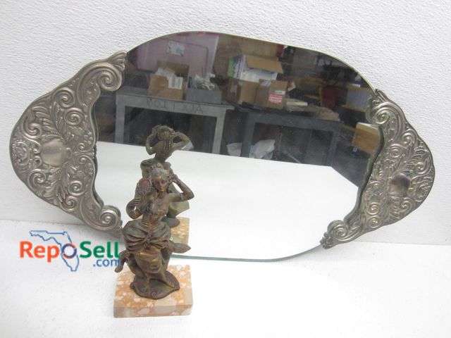Lot 31-9443 - Decorative Mirrored Tray and Lady on Marble Base 7"H