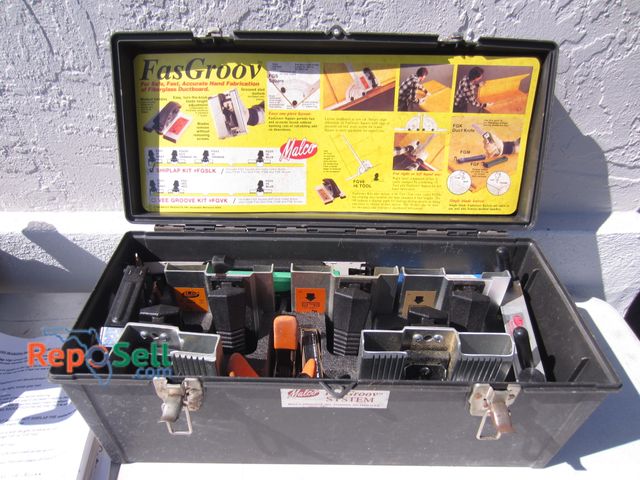 Lot 31-2071 - Malco FasGroov Duct Board Tools in case