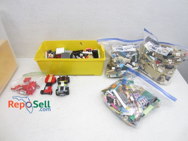 Lot 31-9172 - Approx 10lb Of Legos