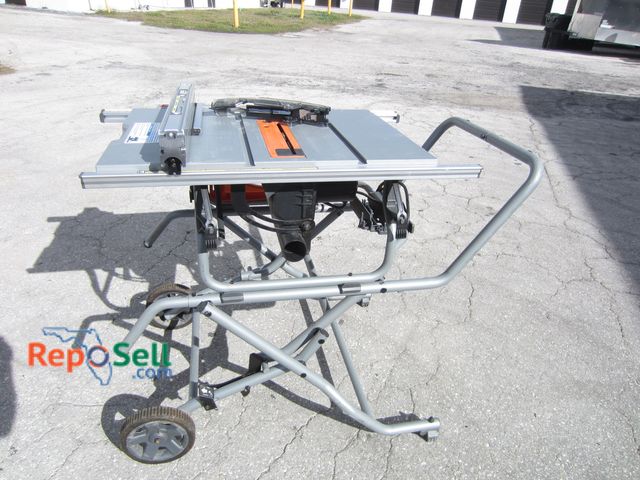 Lot 31-3235 - Portable Ridgid Table Saw - Powers On