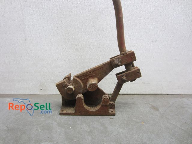 Lot 31-3336 - Dual Sales Co Inc 345-M Rebar Cutter